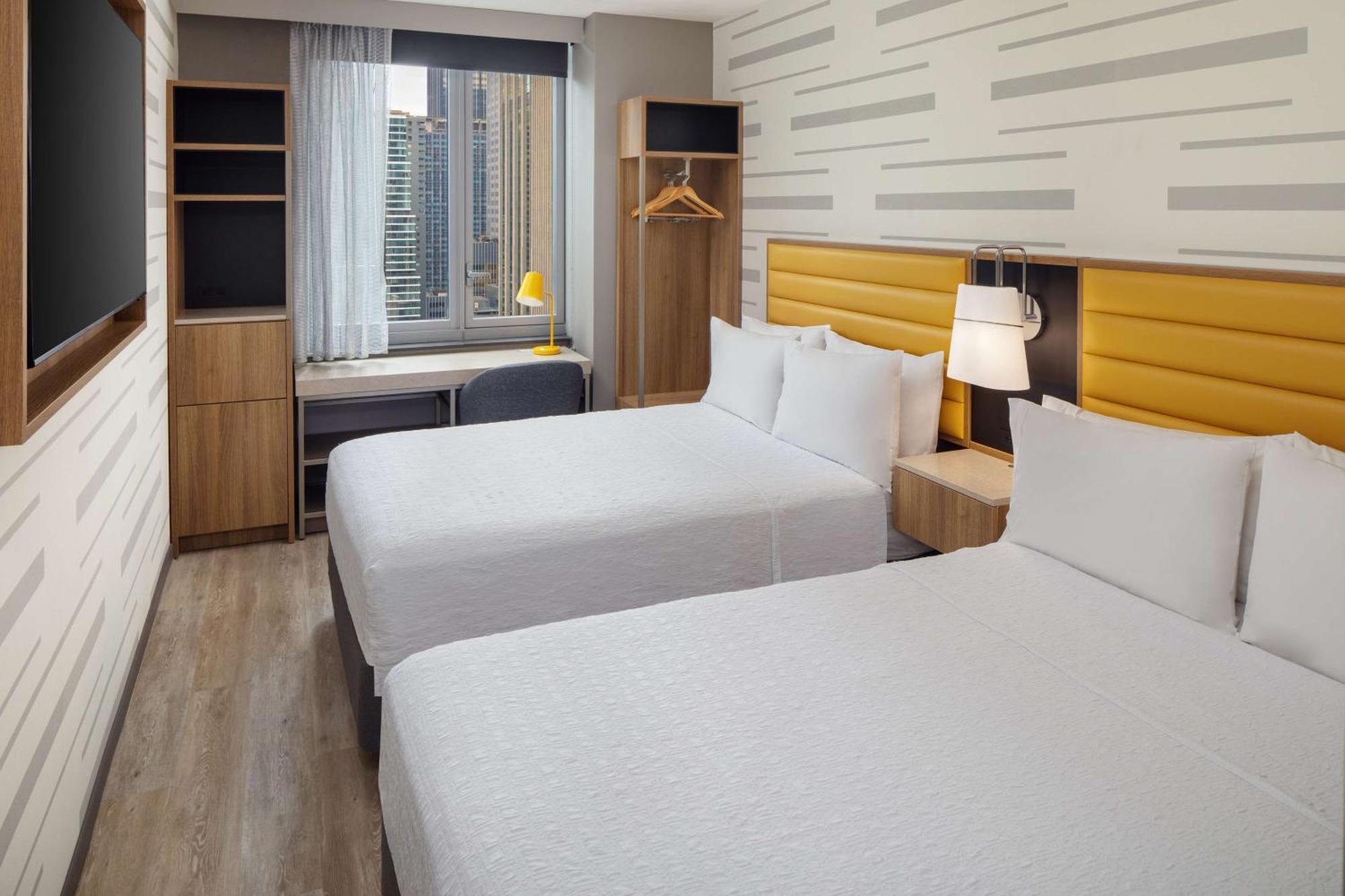 Hampton Inn By Hilton New York Times Square Exterior photo