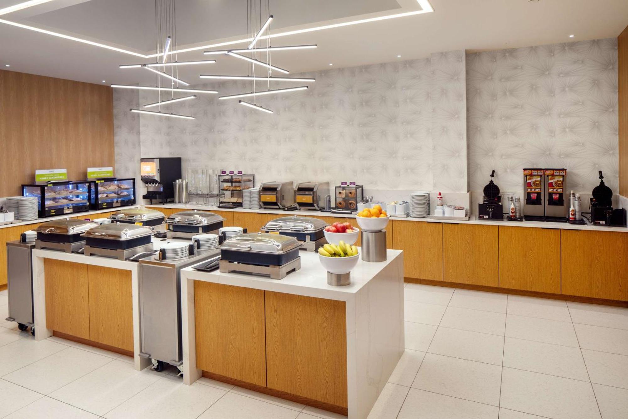 Hampton Inn By Hilton New York Times Square Exterior photo