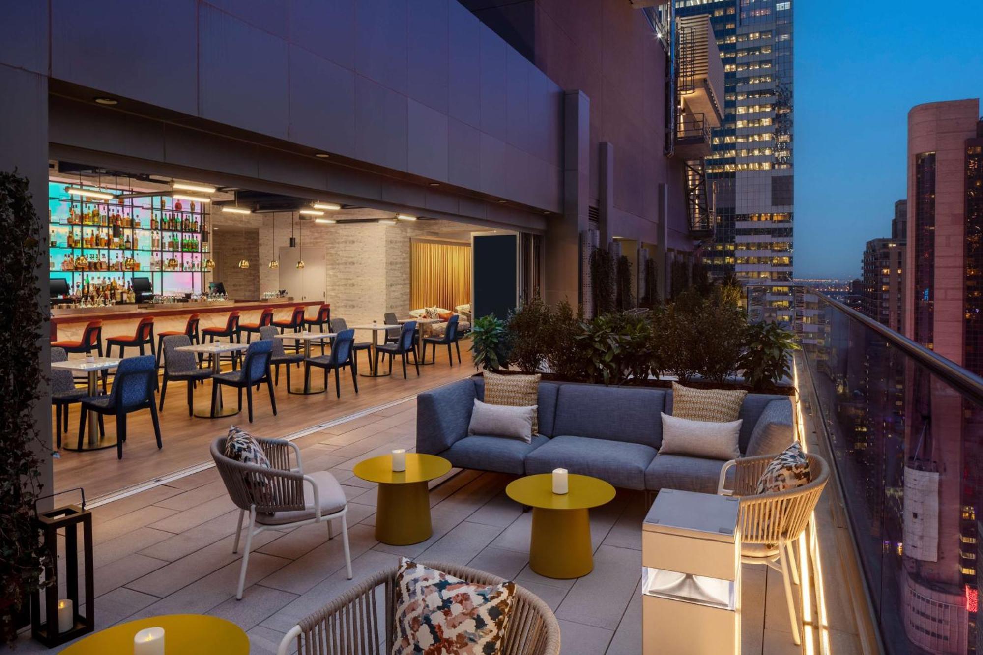 Hampton Inn By Hilton New York Times Square Exterior photo